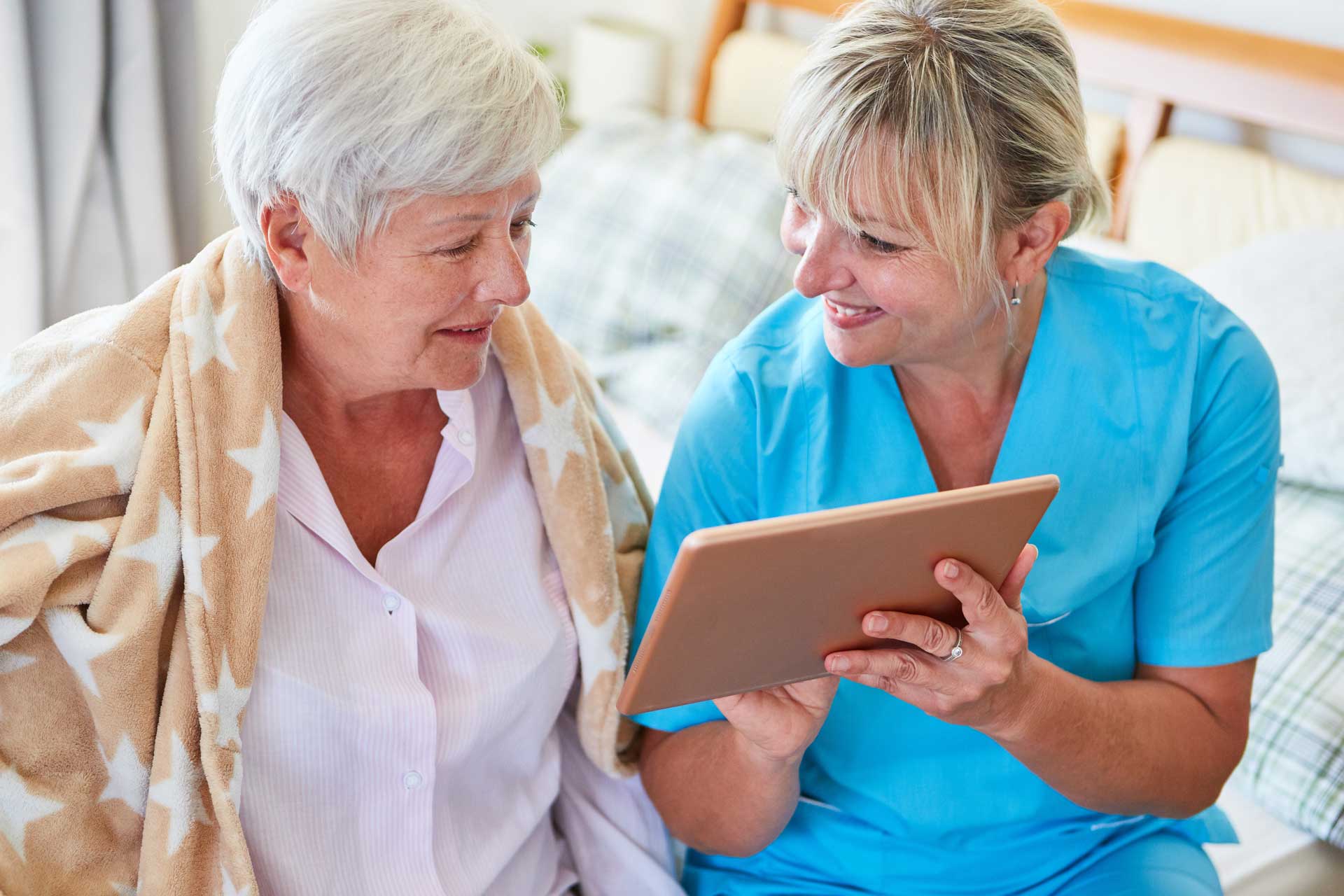 How to Use Senior Living Software to Improve Staff Efficiency